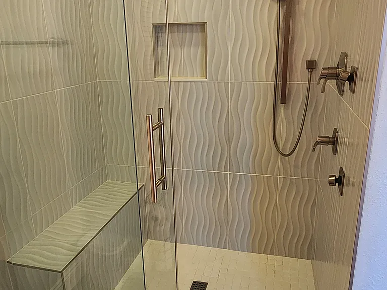 2906 Lake Stall Ln — Photo 3