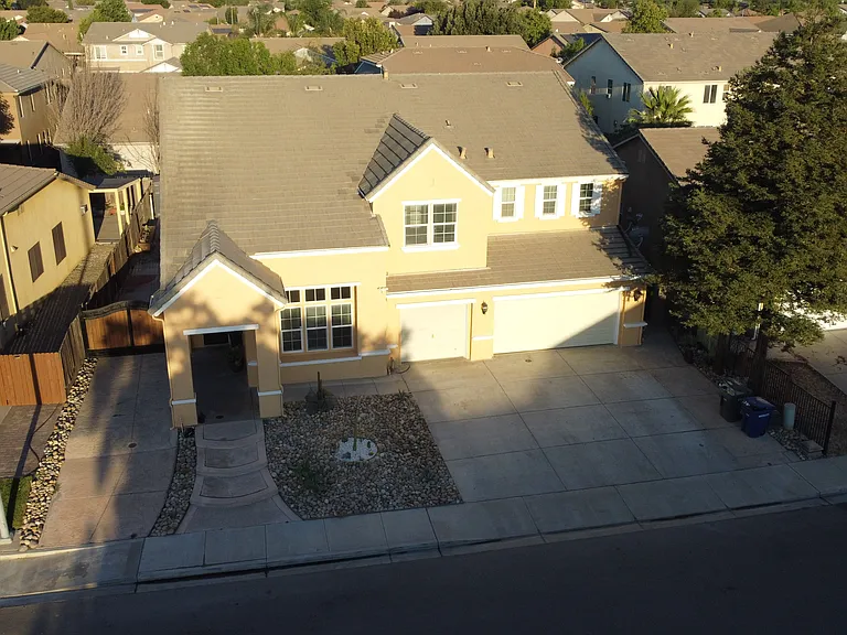 656 Cedar Mountain Dr — Photo 1
