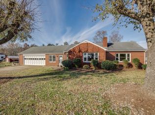 1782 Cook School Rd, Pilot Mountain, NC 27041