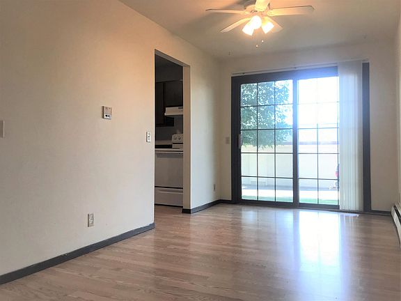 Dining Room, to Patio