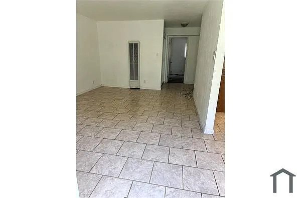 Building Photo - 2626 Octavia St #1