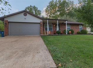 3915 Del Rio Dr, Arnold, MO 63010