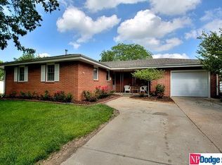 2807 S 136th St, Omaha, NE 68144