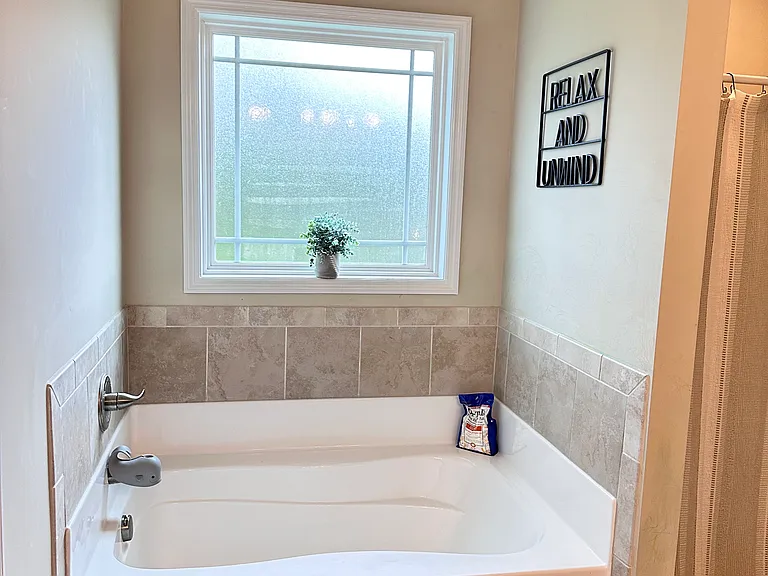 319 Adobe Ln — Photo 22
