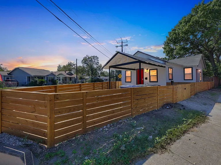 427 Floyd Ave — Photo 12
