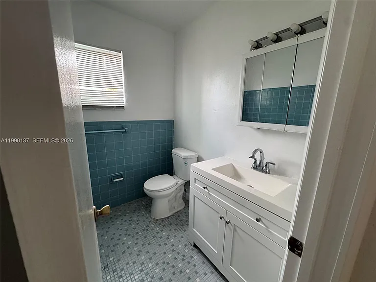 4080 SW 2nd Ter #6 — Photo 11