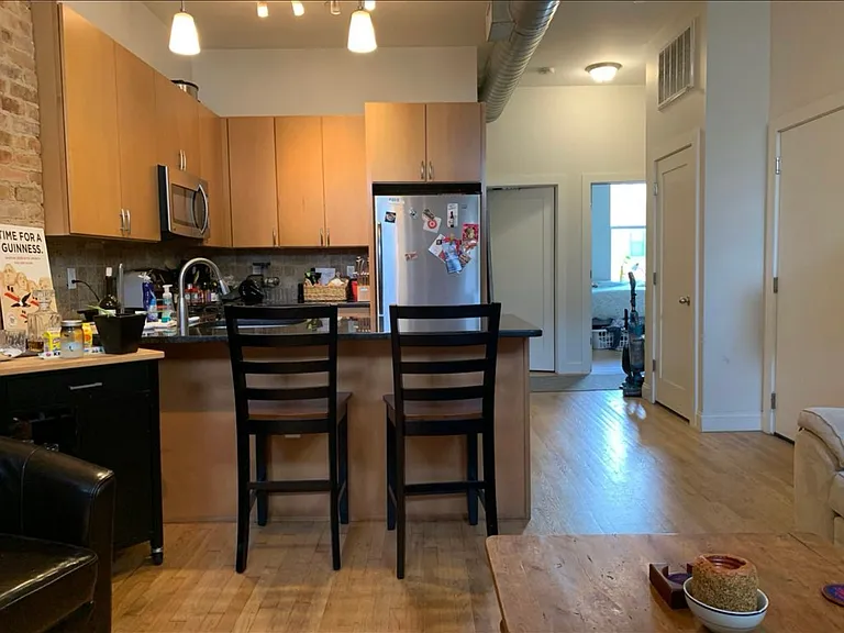Breakfast Bar/Kitchen
