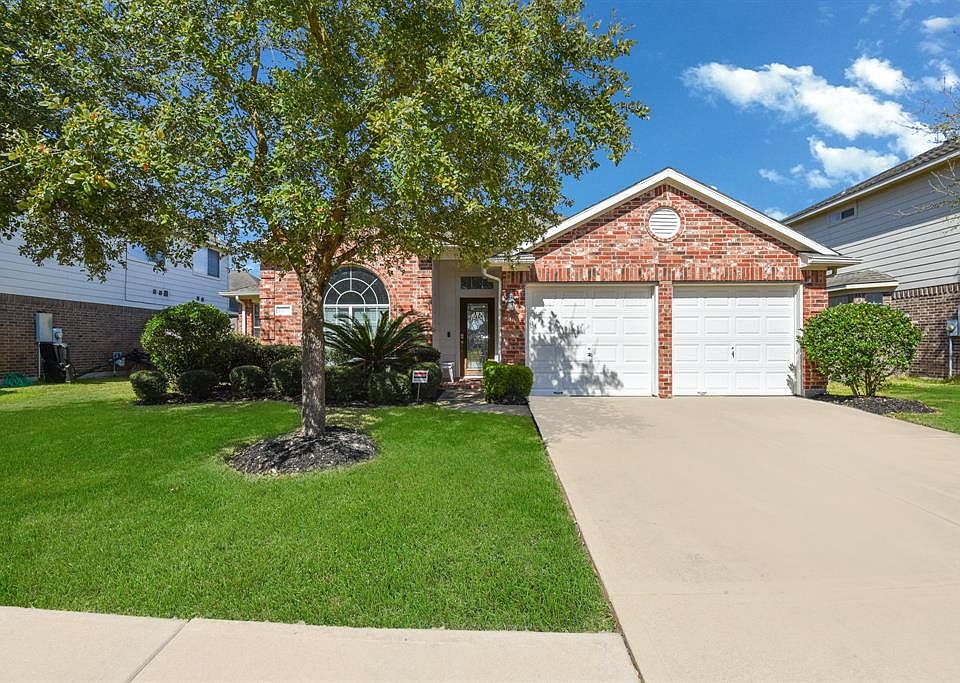1st image of 24914 Mason Creek Path Dr
