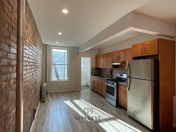 3rd image of 504 11th St #2R