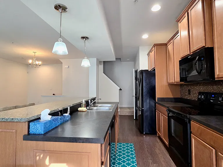 3034 Meridian Cmns #B — Photo 21