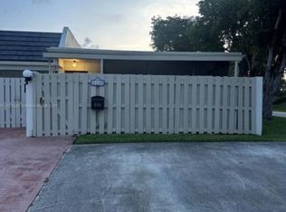 8104 SW 82nd Pl, Miami, FL 33143