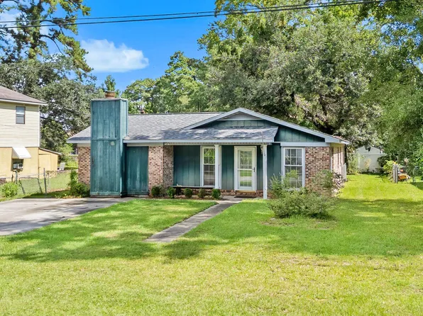 722 1st Ave. N, Surfside Beach, SC 29575