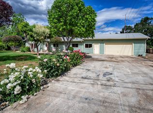 7701 Thistle Ln, Redding, CA 96002