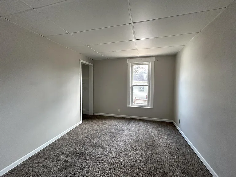 291 Laurel Dr — Photo 4