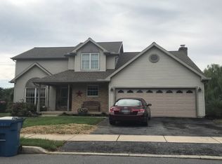 2230 Canterbury Dr, Mechanicsburg, PA 17055