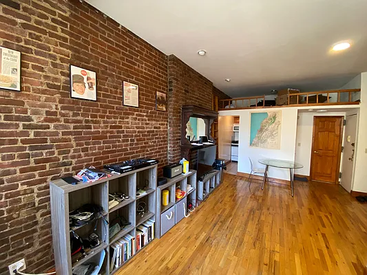 Rented by Guidance Realty Corp. | media 8