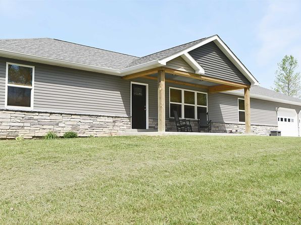 729 Thompson Ln, Mitchell, IN 47446