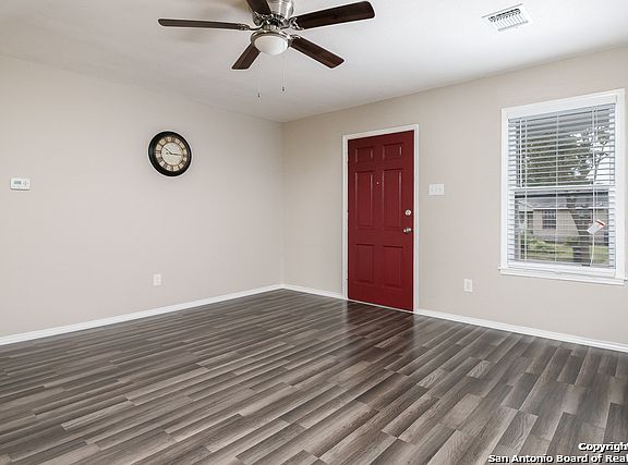 5th image of 311 Pennystone Ave