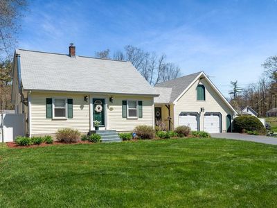 438 Manchester Road, Auburn, NH, 03032