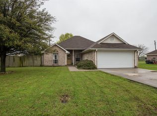 300 Spring Creek Est, Valley View, TX 76272