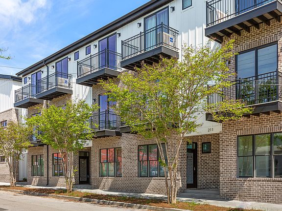 3rd image of 1554 Cowart St #1