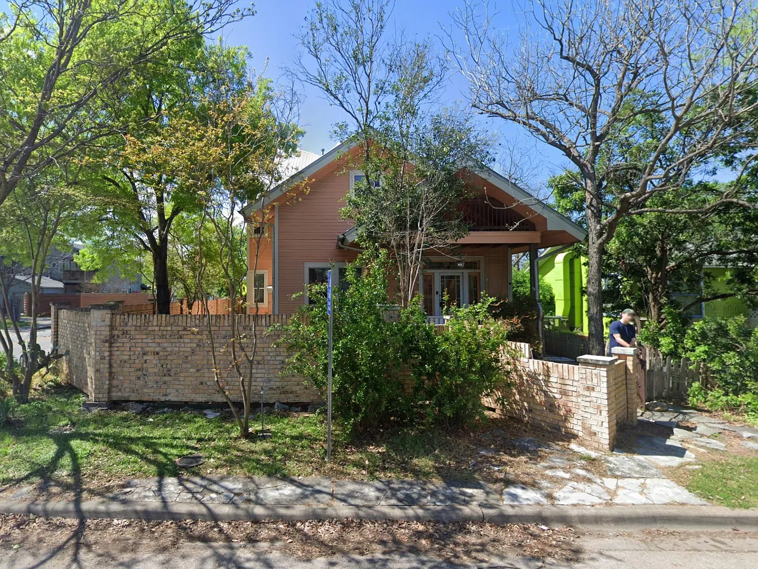 4 bed, 3250 sqft, $5,000 — Photo 1