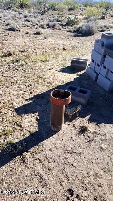 2nd image of 14500 S Date Creek Rd