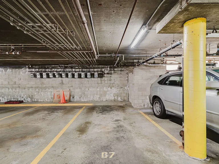 333 Burchett St #111 — Photo 23