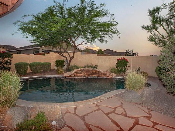 4th image of 35006 N Open Range Dr