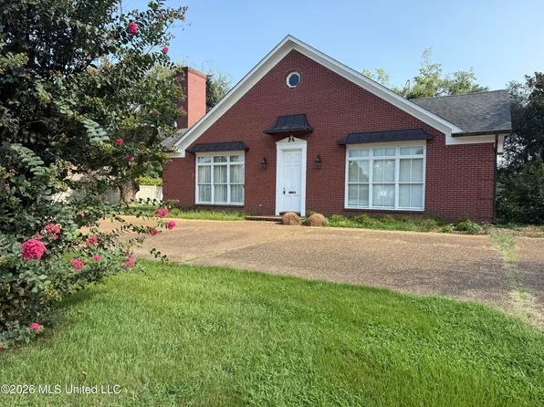 608 Dunklin Ave, Greenwood, MS 38930