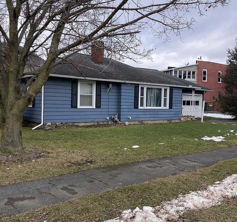 1st image of 106 S Water St