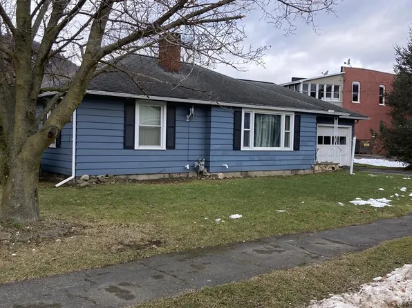 106 S Water St, Knoxville, PA 16928