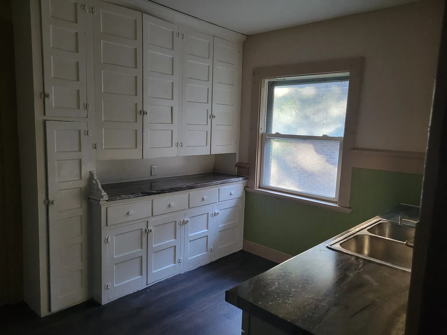 2 bed, $950 — Photo 1