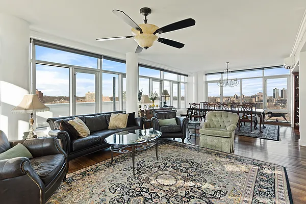 Sold by Julia B Fee Sotheby's International Realty | media 3