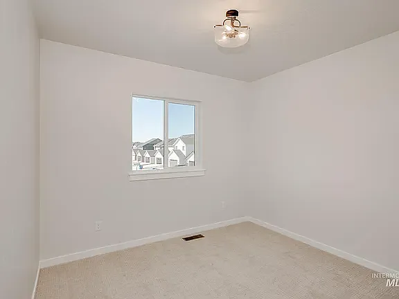 1 bed, $1,300 — Photo 2