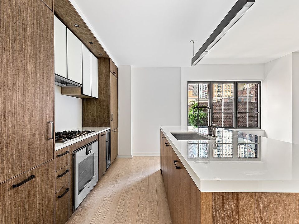 1st image of 959 1st Ave #6F