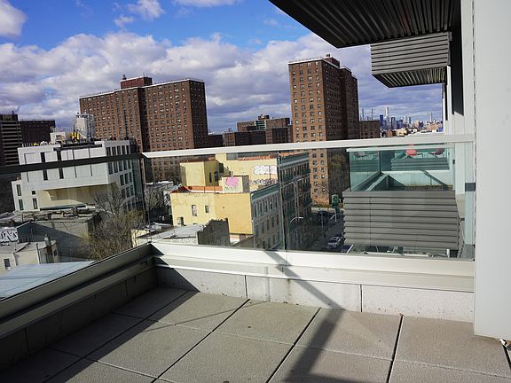 5th image of 10 Montieth St #57