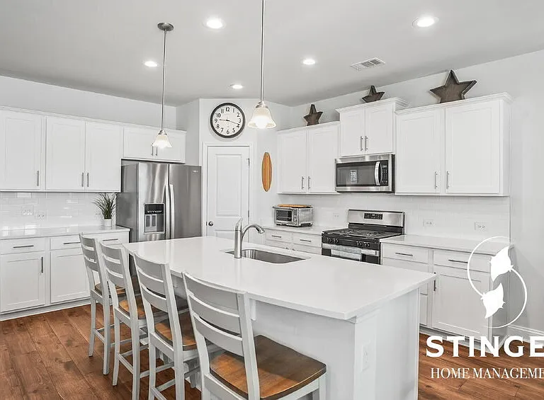 1174 Danner Dr — Photo 12