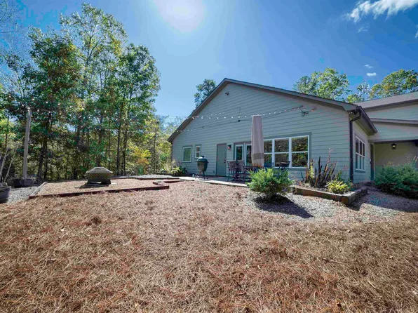 120 Dogwood Dr N, Wedowee, AL 36278