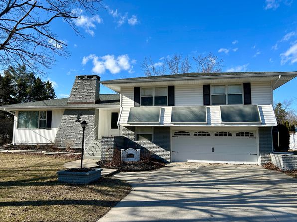 1028 Grant St, Alpena, MI 49707