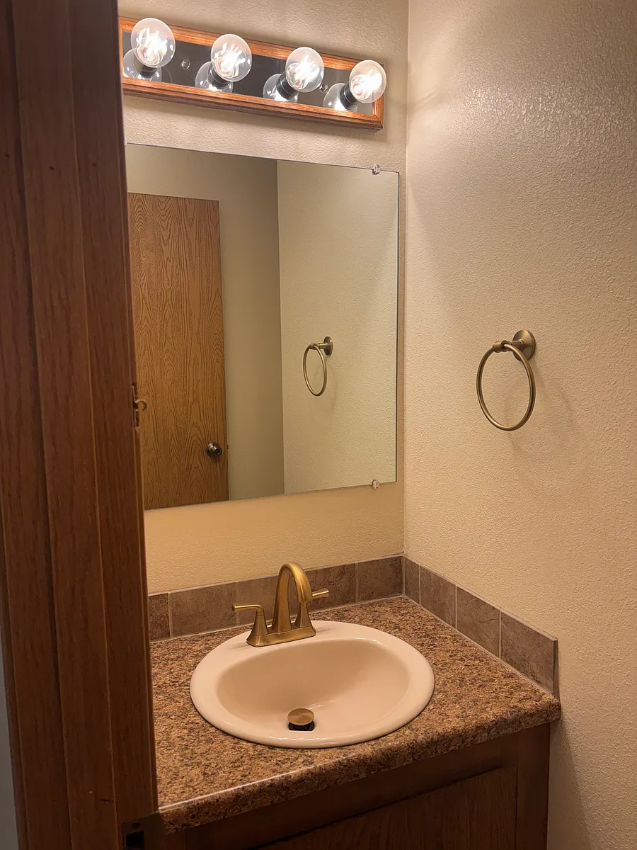 Building Photo - Woburn Cir