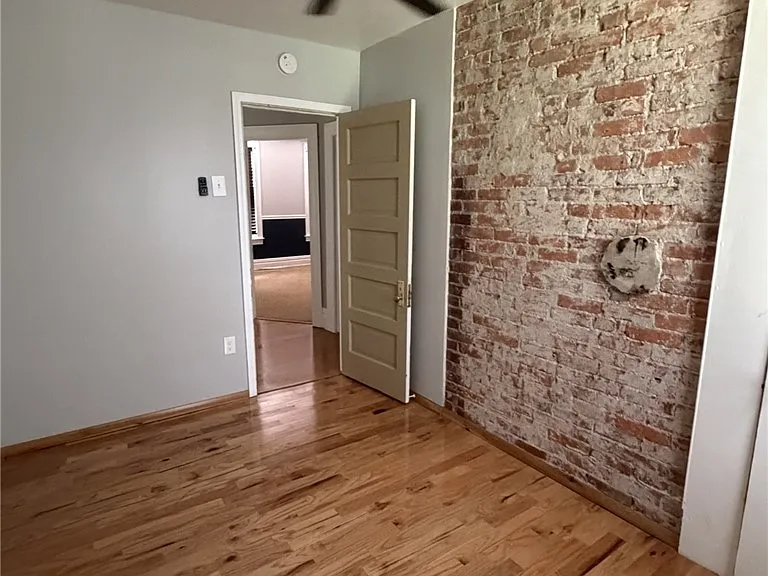 1214 Goe Ave — Photo 32
