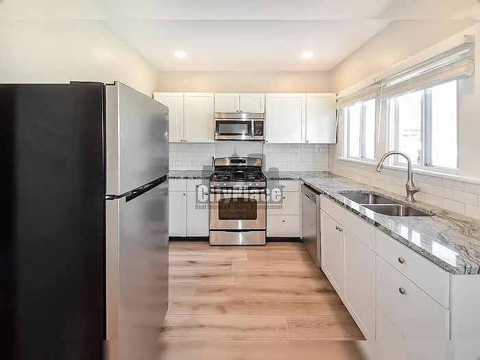 752 Cottage Ave — Photo 14
