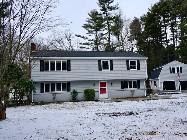 29 Morse St, Foxboro, MA 02035