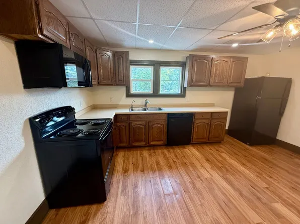 915 S 3rd Ave, 915 S 3rd Ave, Wausau, WI 54401