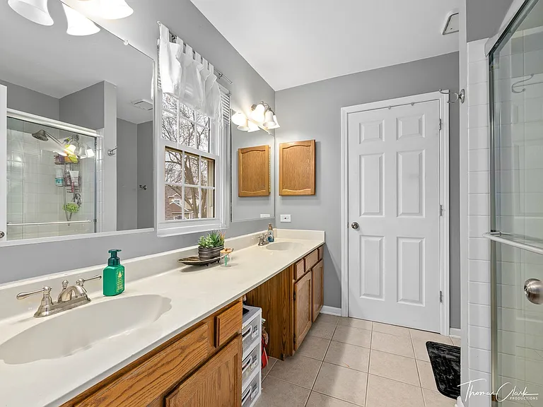 435 Ascot Ln — Photo 14