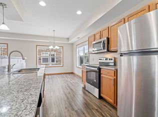 10751 Retreat Ln #7CEAD6DF9, Saint Paul, MN 55129