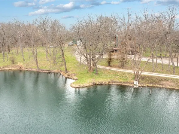 19439 Old Highway 75, Holton, KS 66436