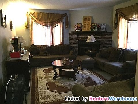 4th image of 790 Tatum St
