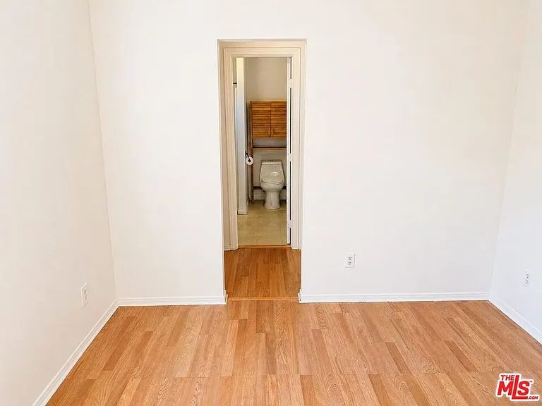 5966 Benner St — Photo 11